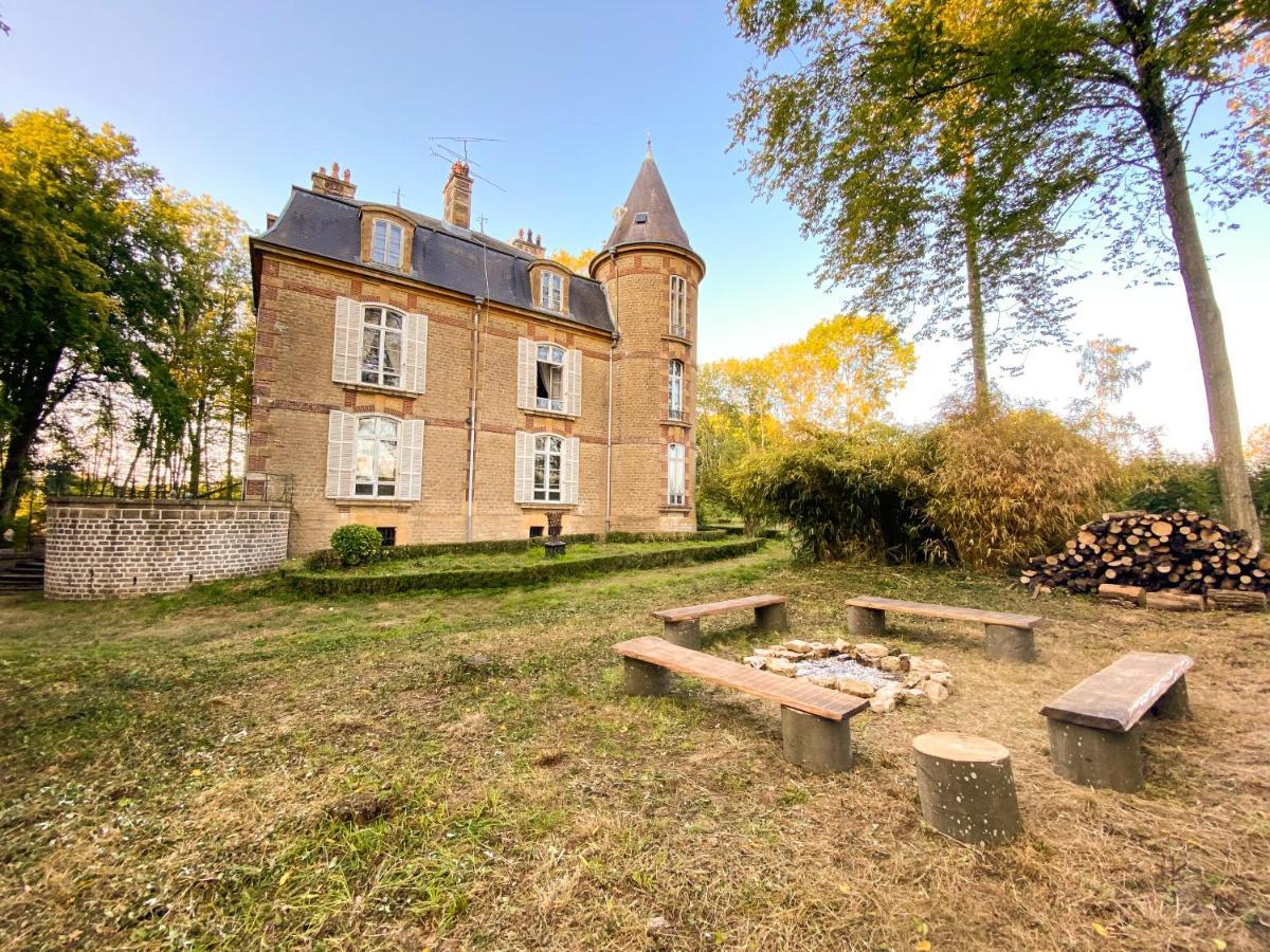 Private Castle With Park - Chateau Guillermo La Moncelle Extérieur photo