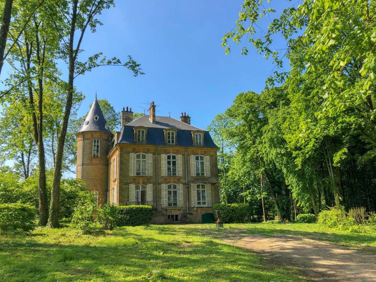 Private Castle With Park - Chateau Guillermo La Moncelle Extérieur photo